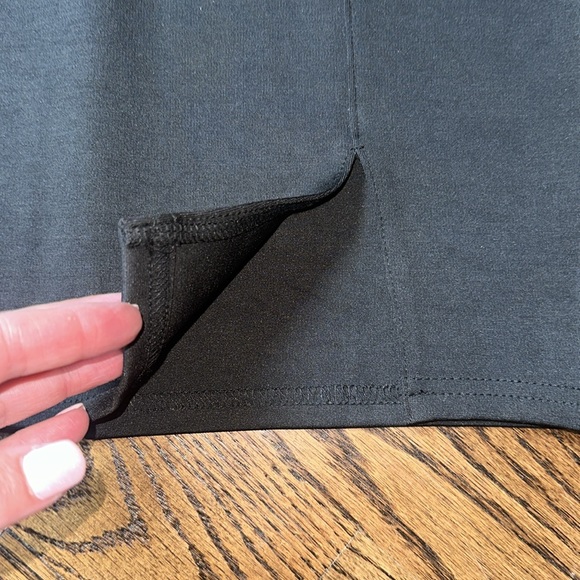 Black ponte mini skirt - Picture 3 of 5